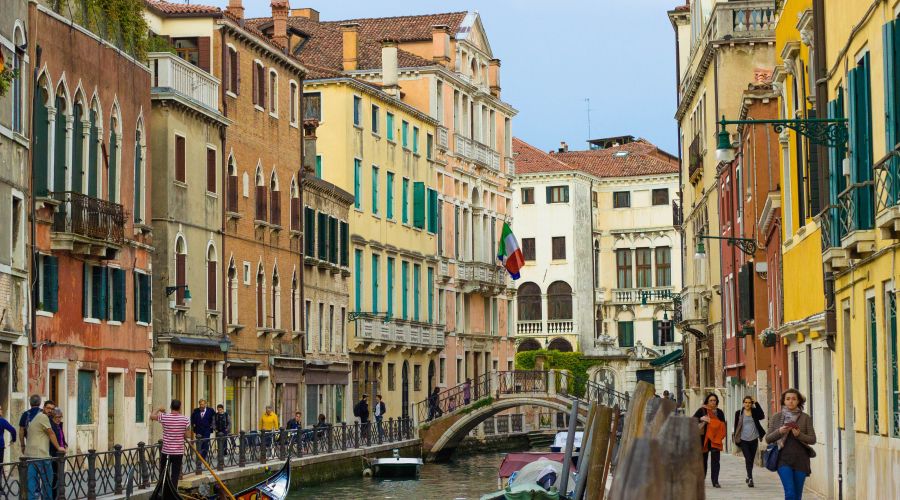 ALPLERİN KALBİNDE BERNİNA EXPRESSİ İLE İSVİÇRE – FRANSA – LIECHTENSTEIN – İTALYA 2026