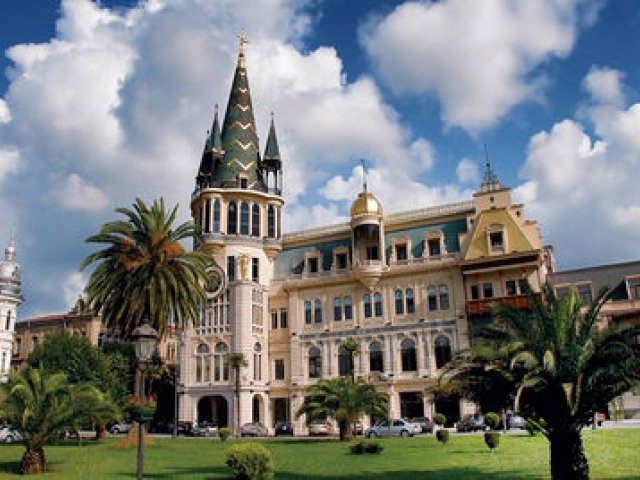 UÇAKLI BATUMLU KARADENİZ TURU 2026